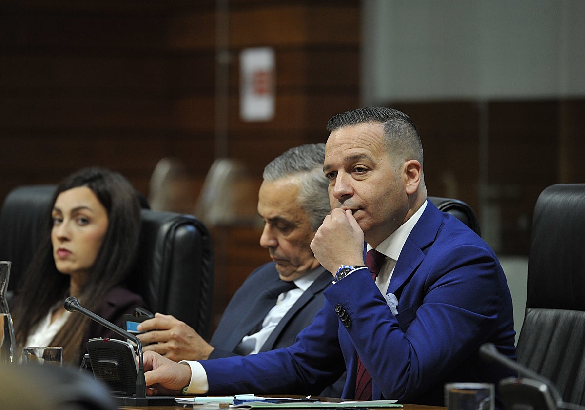 PP y Vox se reúnen de nuevo hoy al máximo nivel para intentar cerrar el acuerdo de gobierno